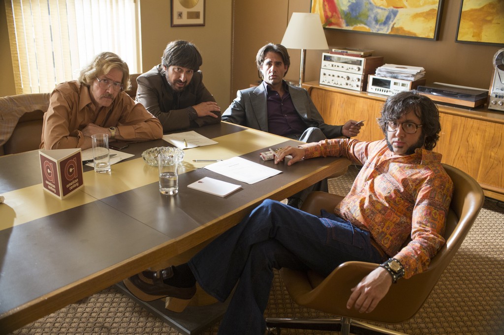 HBO's Vinyl "The King and I" episode. J.C. MacKenzie as Skip Fontaine, Ray Romano as Zak Yankovich, Bobby Cannavale as Richie Finestra, P.J. Byrne as Scott Levitt. Photo: Paul Schiraldi/HBO.