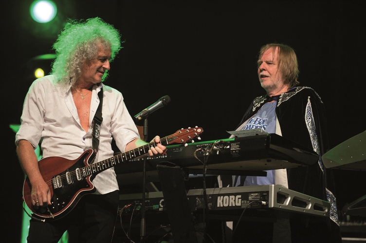 Wakeman and May performing at Starmus