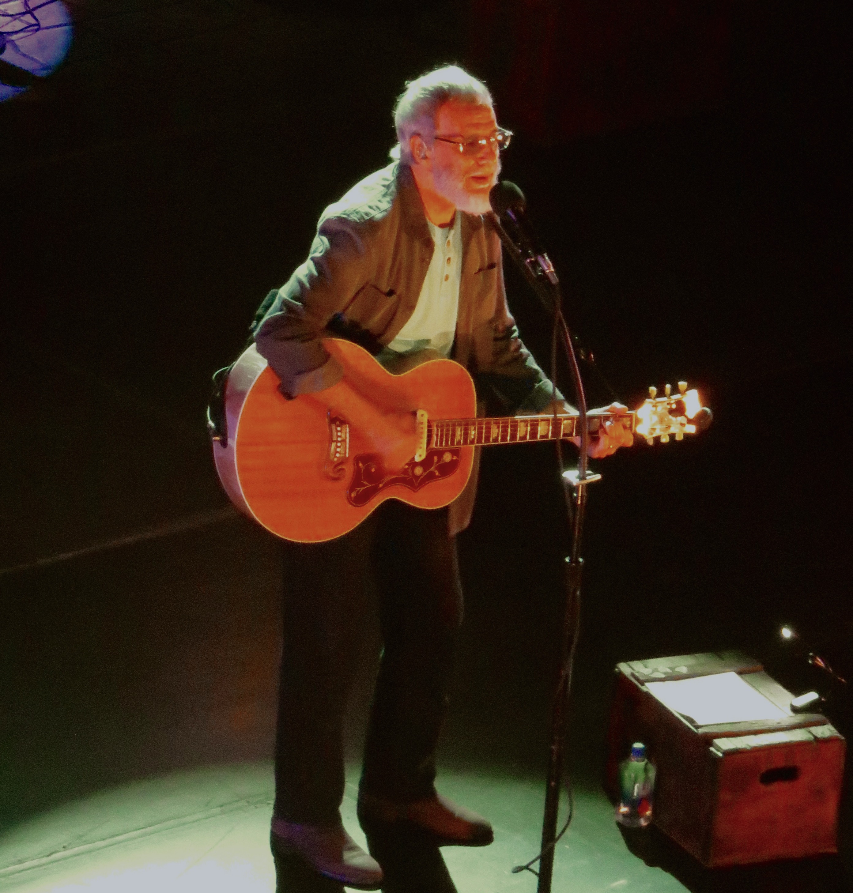 Cat Stevens at the Beacon Theatre, Sept 19, 2016 (Photo by Gail Heaslip)