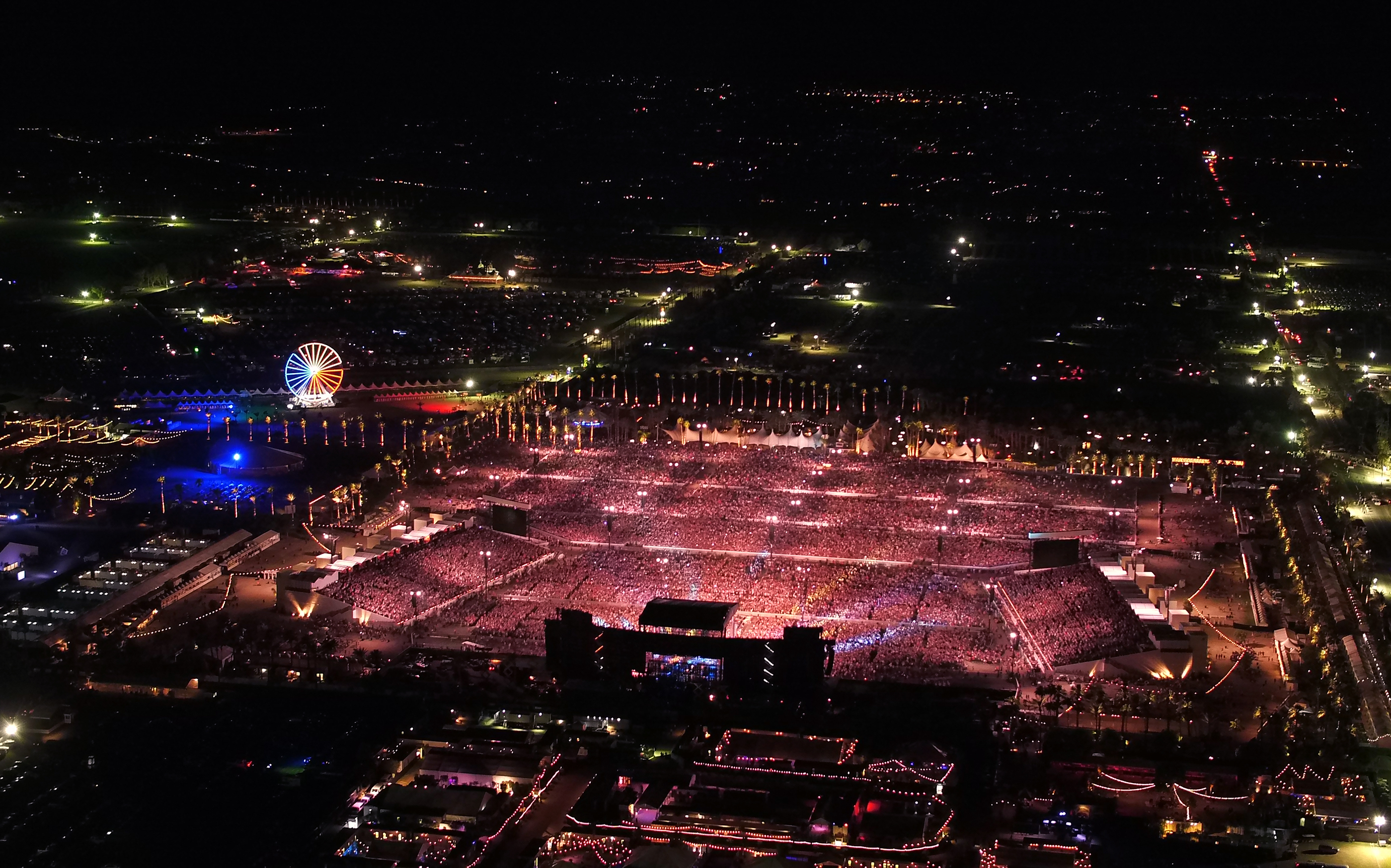 The Desert Trip crowd seen from above during Weekend One. (Photo by Kevin Mazur/Getty Images for Desert Trip) 